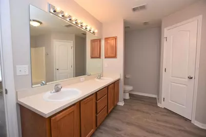 6835 Hunters Crossing Boulevard, Lakeland, FL 33809 - Photo 17