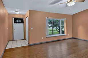 4702 Charro Ln, Plant City, FL 33565 - Photo 5