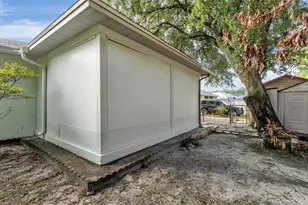 5835 Daughtery Downs Loop, Lakeland, FL 33809 - Photo 31