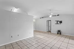 5835 Daughtery Downs Loop, Lakeland, FL 33809 - Photo 5
