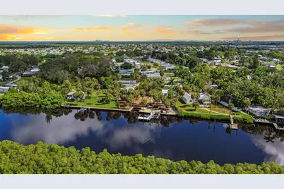 102 Trouve Lane, Ruskin, FL 33570 - Photo 9