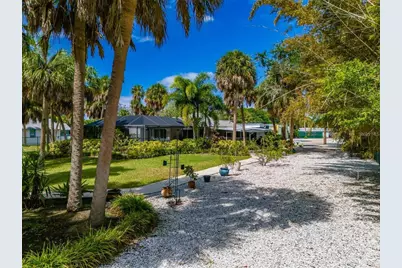102 Trouve Lane, Ruskin, FL 33570 - Photo 25