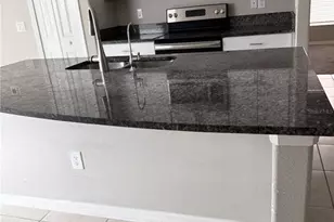 1755 Yellow Trl, Lakeland, FL 33801 - Photo 3