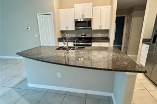 1755 Yellow Trl, Lakeland, FL 33801 - Photo 7