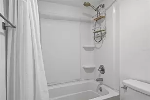 1100 Martinique Dr, Winter Haven, FL 33884 - Photo 21