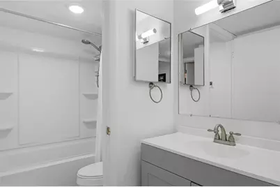 1100 Martinique Drive #203, Winter Haven, FL 33884 - Photo 19