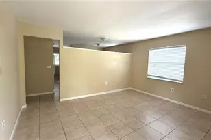 215 E Hibiscus Dr, Lakeland, FL 33803 - Photo 3