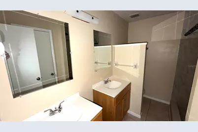 215 E Hibiscus Drive, Lakeland, FL 33803 - Photo 9