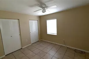 215 E Hibiscus Dr, Lakeland, FL 33803 - Photo 7