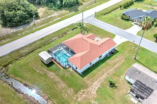 858 Mendoza Dr, Kissimmee, FL 34758 - Photo 35