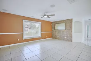 858 Mendoza Dr, Kissimmee, FL 34758 - Photo 13