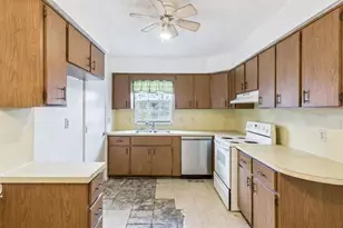 842 Blackwood Dr, Lake Wales, FL 33898 - Photo 15