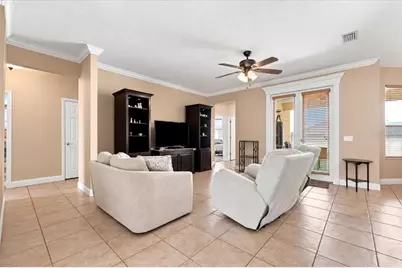 5326 Kinsley Lane, Lakeland, FL 33812 - Photo 9