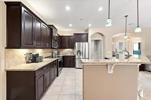 7384 Huntington Summit Blvd, Lakeland, FL 33810 - Photo 13