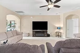 7384 Huntington Summit Blvd, Lakeland, FL 33810 - Photo 5
