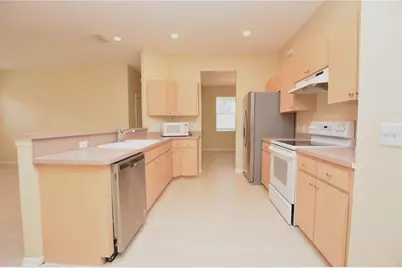 3416 Hilson Drive, Lakeland, FL 33812 - Photo 9