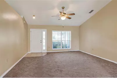 545 Worchester Court, Lakeland, FL 33809 - Photo 9