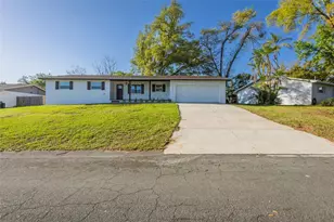 1517 Hallam Ct N, Lakeland, FL 33813 - Photo 1