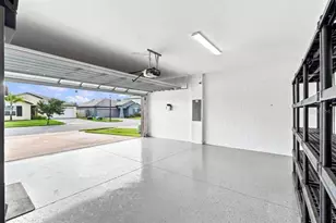 1736 Red Loop, Lakeland, FL 33801 - Photo 49