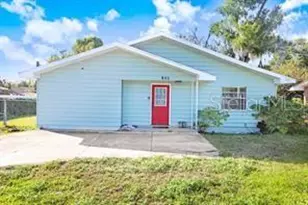 903 N Park Rd, Plant City, FL 33563 - Photo 1
