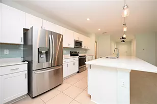 2028 Rosewood Cir, Lakeland, FL 33810 - Photo 7
