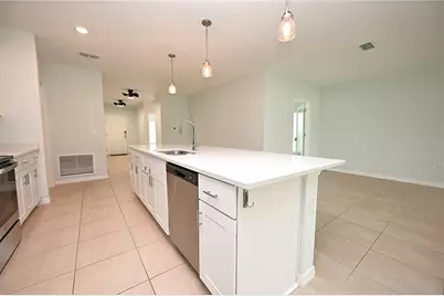 2028 Rosewood Circle, Lakeland, FL 33810 - Photo 9
