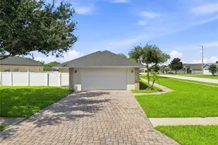 304 Bentley Oaks Blvd, Auburndale, FL 33823 - Photo 3