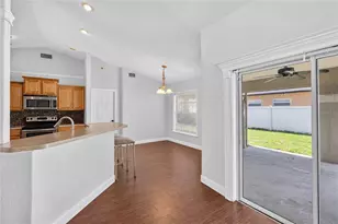304 Bentley Oaks Blvd, Auburndale, FL 33823 - Photo 19