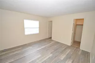 828 Cinnamon Dr E, Winter Haven, FL 33880 - Photo 11