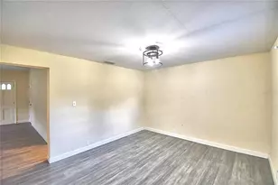 3225 Oakland Rd N, Lakeland, FL 33801 - Photo 9