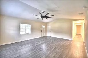 3225 Oakland Rd N, Lakeland, FL 33801 - Photo 5
