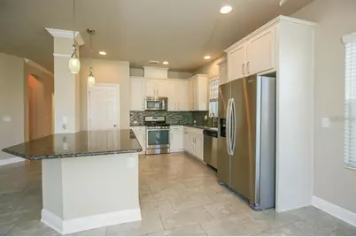 14304 Parkside Ridge Way, Lithia, FL 33547 - Photo 5