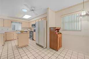 3118 Prairie Dunes Cir W, Lakeland, FL 33810 - Photo 9