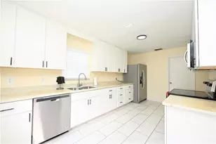 1774 Birchwood Loop, Lakeland, FL 33811 - Photo 9