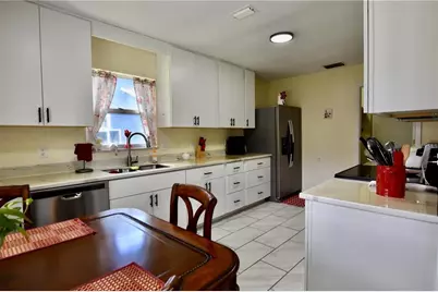 1774 Birchwood Loop, Lakeland, FL 33811 - Photo 3