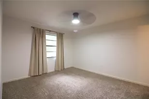 928 Winnie Ln, Lakeland, FL 33813 - Photo 13