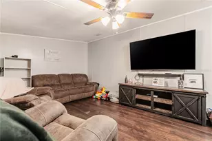 7309 Ryman Loop, Zephyrhills, FL 33540 - Photo 9
