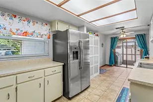 6352 Butternut Dr, Lakeland, FL 33813 - Photo 11