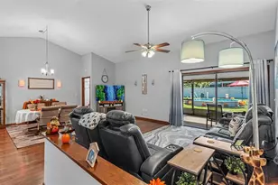 6352 Butternut Dr, Lakeland, FL 33813 - Photo 3