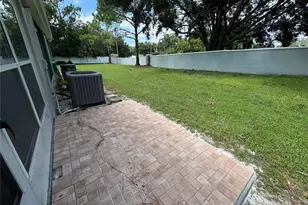 2308 Lake Woodberry Cir, Brandon, FL 33510 - Photo 27