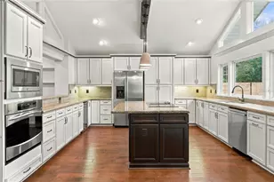 828 Brookwood Dr, Lakeland, FL 33813 - Photo 13
