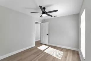 1207 NE 6th St, Mulberry, FL 33860 - Photo 19