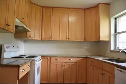2611 Collins Avenue, Lakeland, FL 33803 - Photo 13