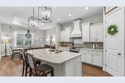 1539 Hollingsworth Creek Court, Lakeland, FL 33803 - Photo 9