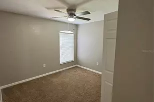 1011 Fox Lake Dr, Lakeland, FL 33809 - Photo 13