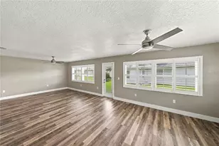 451 Cameo Dr, Lakeland, FL 33803 - Photo 7