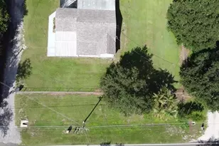 13016 Somerlott Pl, Dover, FL 33527 - Photo 3
