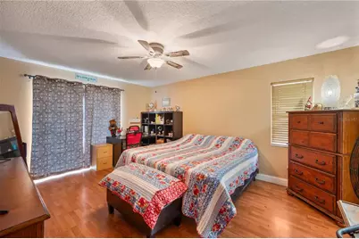 7512 Floral Circle E, Lakeland, FL 33810 - Photo 13