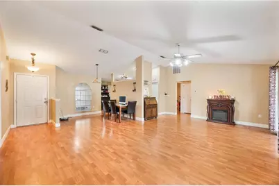 7512 Floral Circle E, Lakeland, FL 33810 - Photo 7