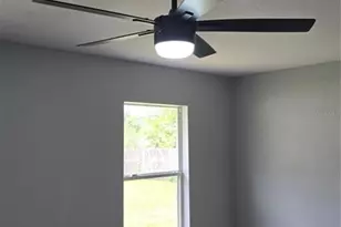 7704 Canterbury Cir, Lakeland, FL 33810 - Photo 23